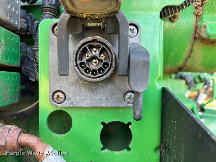 image for item FG0757 2012 John Deere 8360 RT tractor