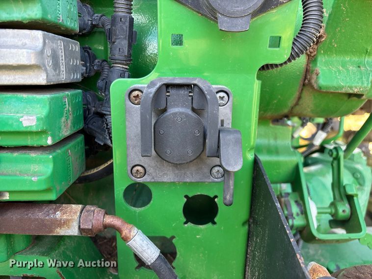 image for item FG0757 2012 John Deere 8360 RT tractor
