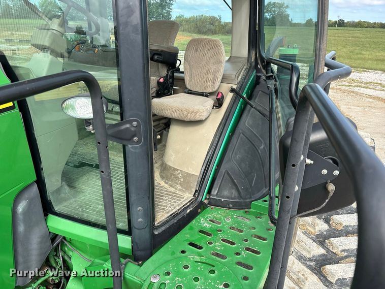 image for item FG0757 2012 John Deere 8360 RT tractor