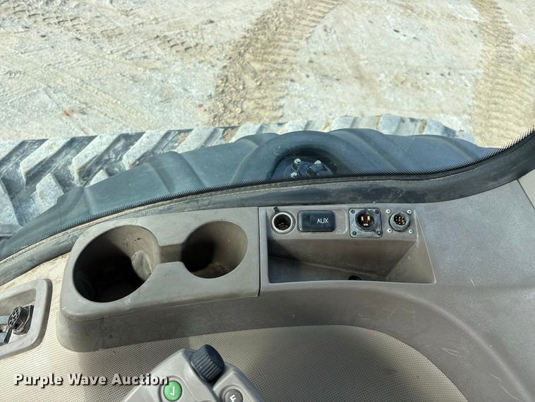 image for item FG0757 2012 John Deere 8360 RT tractor