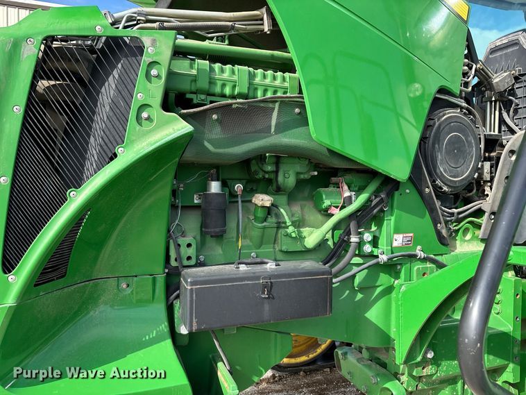 image for item FG0757 2012 John Deere 8360 RT tractor