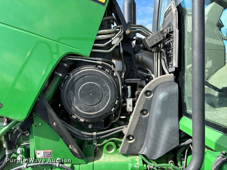 image for item FG0757 2012 John Deere 8360 RT tractor