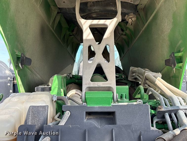 image for item FG0757 2012 John Deere 8360 RT tractor