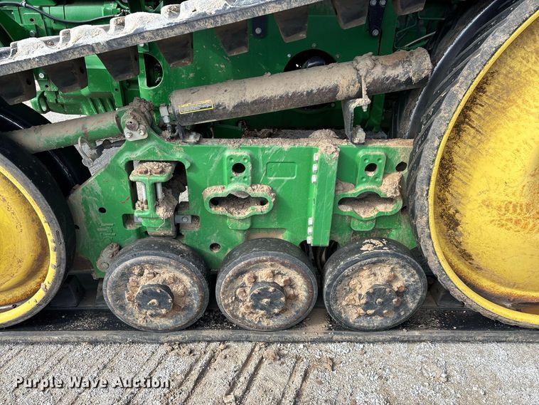image for item FG0757 2012 John Deere 8360 RT tractor