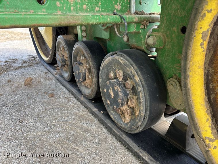 image for item FG0757 2012 John Deere 8360 RT tractor
