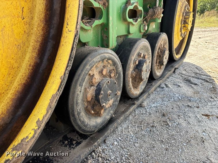 image for item FG0757 2012 John Deere 8360 RT tractor