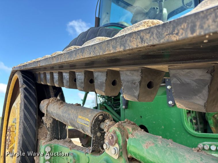 image for item FG0757 2012 John Deere 8360 RT tractor