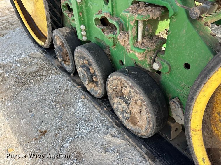 image for item FG0757 2012 John Deere 8360 RT tractor