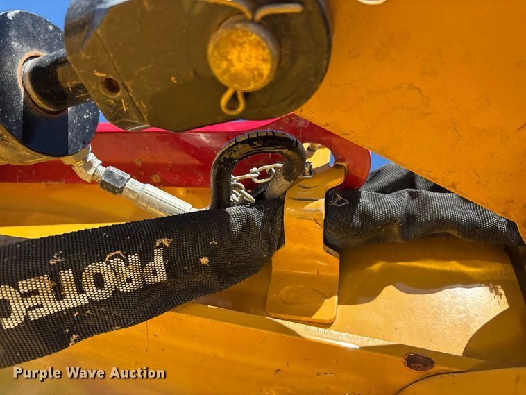 image for item FG0774 2019 Vermeer TM710 disc mower