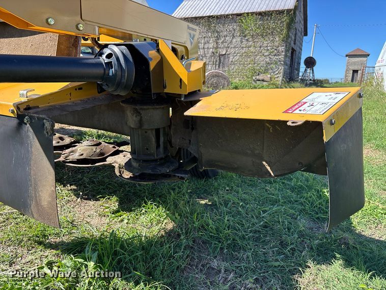 image for item FG0774 2019 Vermeer TM710 disc mower