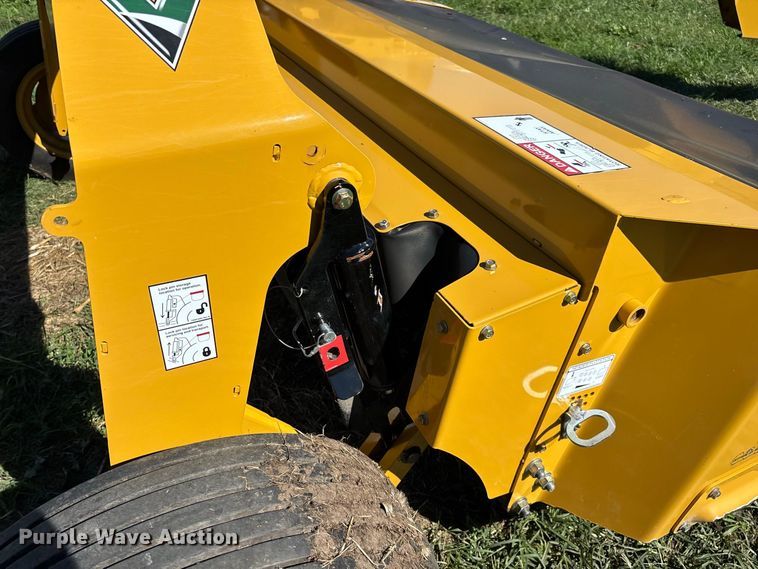 image for item FG0774 2019 Vermeer TM710 disc mower