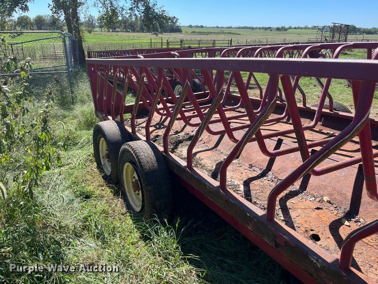 image for item FG0775 Patriot hay bale feeder wagon
