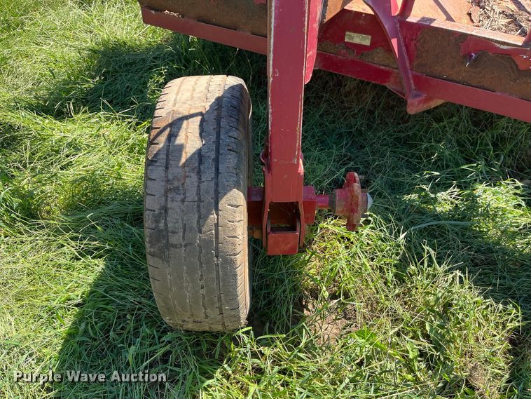 image for item FG0775 Patriot hay bale feeder wagon