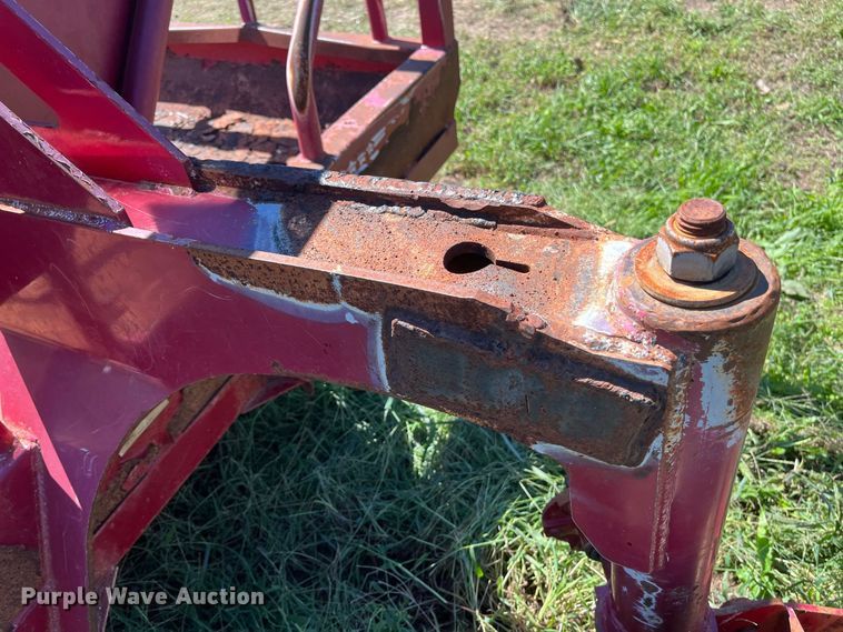 image for item FG0775 Patriot hay bale feeder wagon