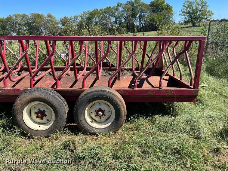 image for item FG0775 Patriot hay bale feeder wagon