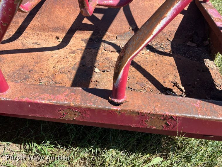 image for item FG0775 Patriot hay bale feeder wagon