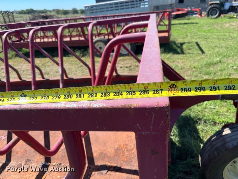 image for item FG0775 Patriot hay bale feeder wagon
