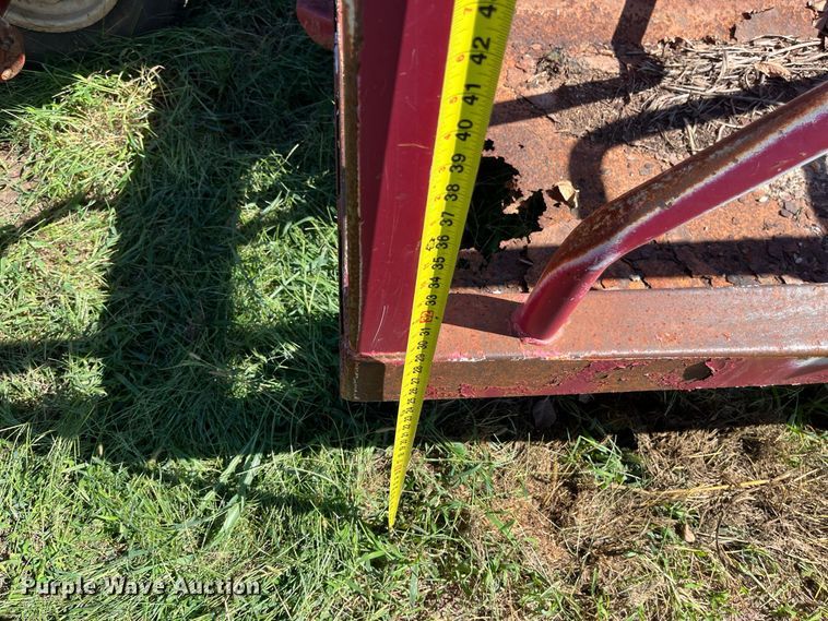 image for item FG0775 Patriot hay bale feeder wagon