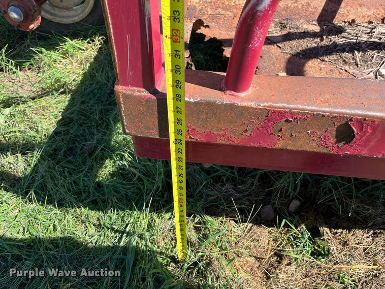 image for item FG0775 Patriot hay bale feeder wagon