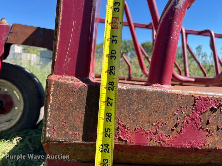image for item FG0775 Patriot hay bale feeder wagon