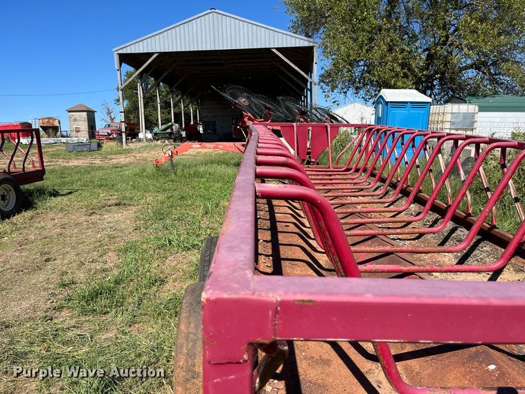 image for item FG0775 Patriot hay bale feeder wagon