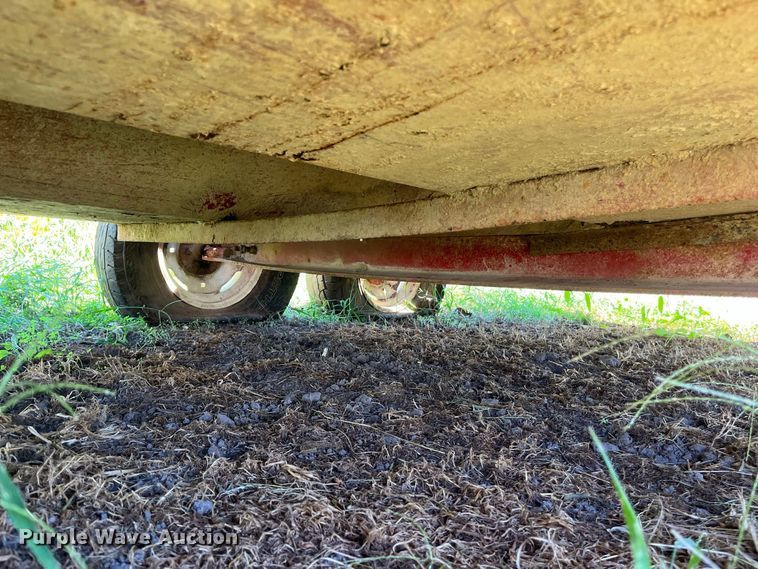 image for item FG0775 Patriot hay bale feeder wagon