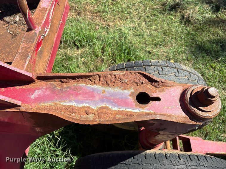 image for item FG0776 Patriot hay bale feeder wagon