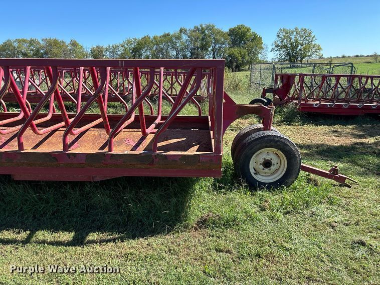 image for item FG0776 Patriot hay bale feeder wagon