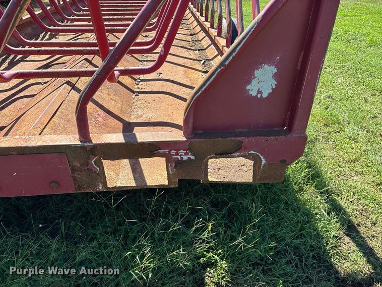 image for item FG0776 Patriot hay bale feeder wagon