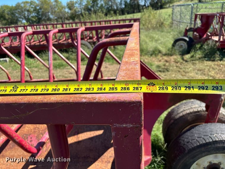 image for item FG0776 Patriot hay bale feeder wagon