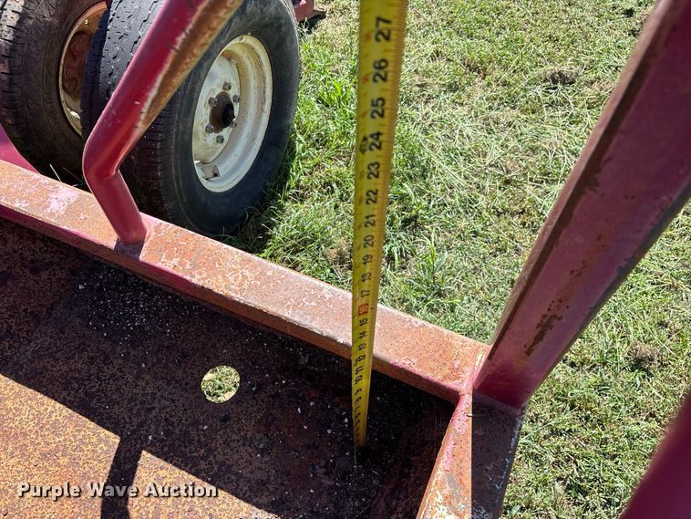 image for item FG0776 Patriot hay bale feeder wagon