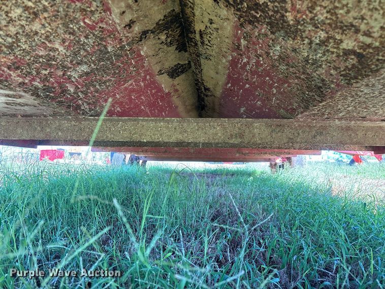 image for item FG0776 Patriot hay bale feeder wagon
