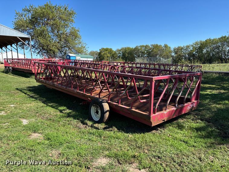 Patriot hay bale feeder wagon in Oronogo, MO | Item FG0777 for sale ...