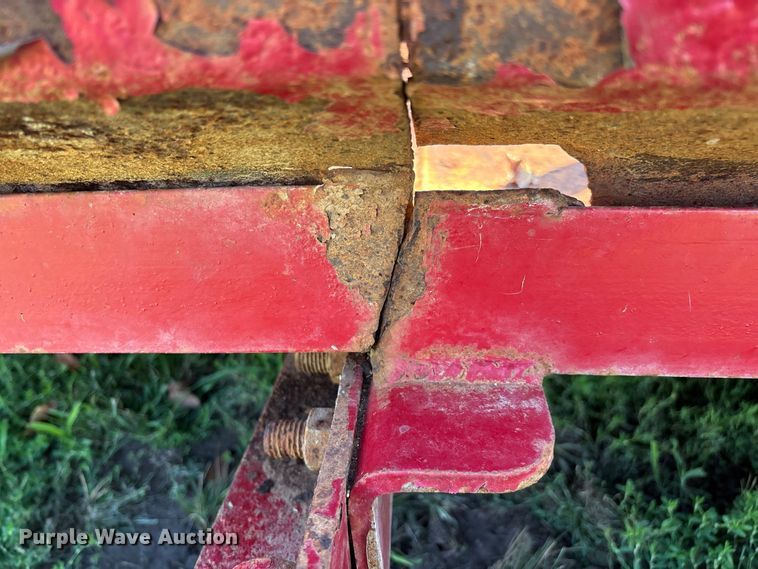 image for item FG0777 Patriot hay bale feeder wagon