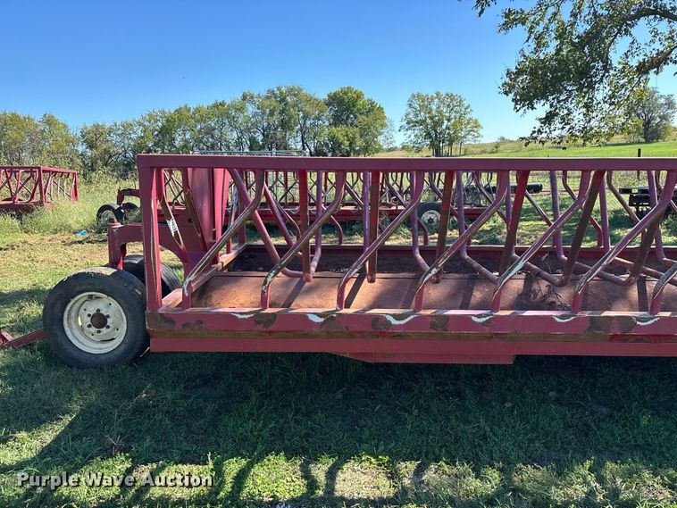 image for item FG0777 Patriot hay bale feeder wagon