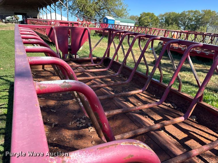image for item FG0777 Patriot hay bale feeder wagon