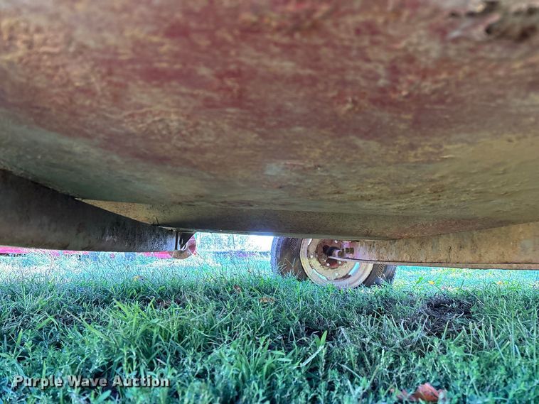 image for item FG0777 Patriot hay bale feeder wagon