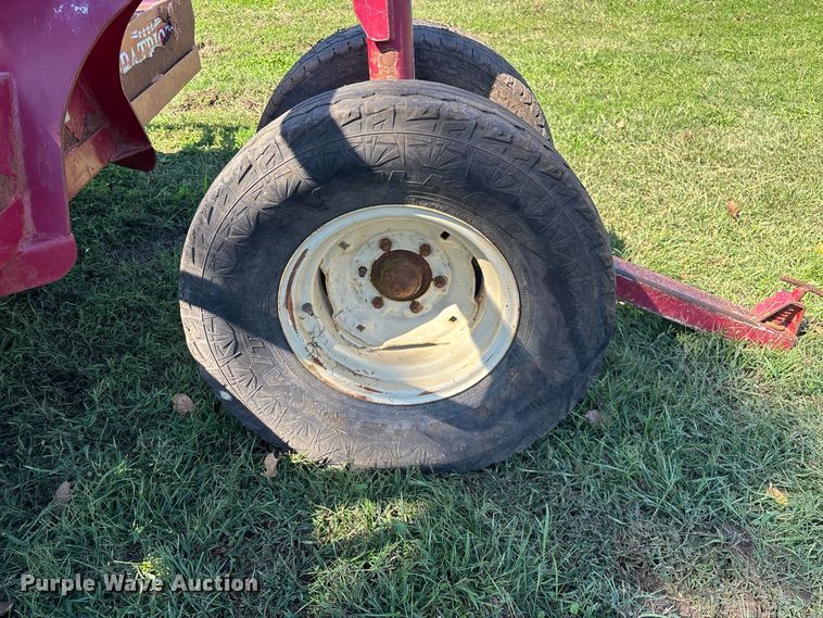 image for item FG0777 Patriot hay bale feeder wagon