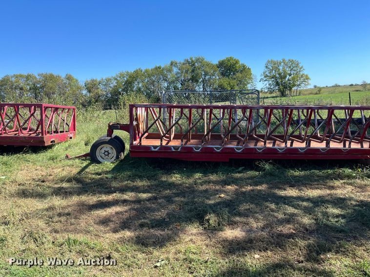 image for item FG0778 Patriot hay bale feeder wagon