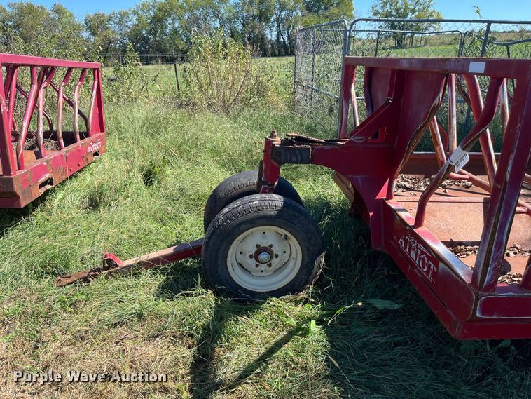image for item FG0778 Patriot hay bale feeder wagon