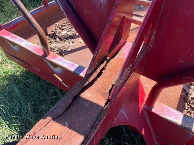 image for item FG0778 Patriot hay bale feeder wagon