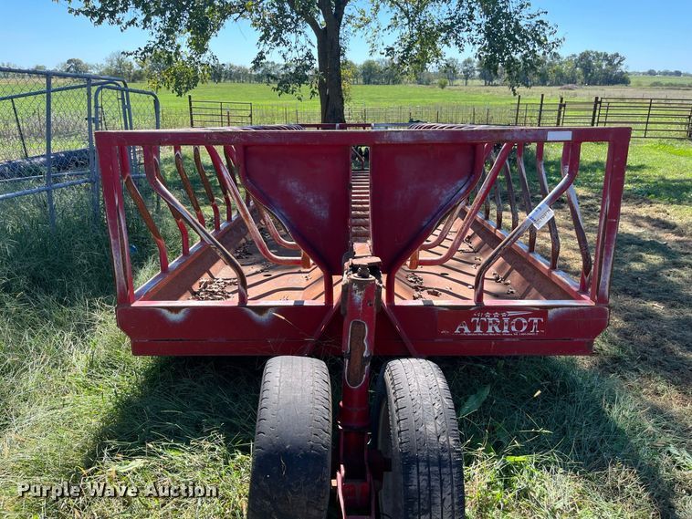 image for item FG0778 Patriot hay bale feeder wagon