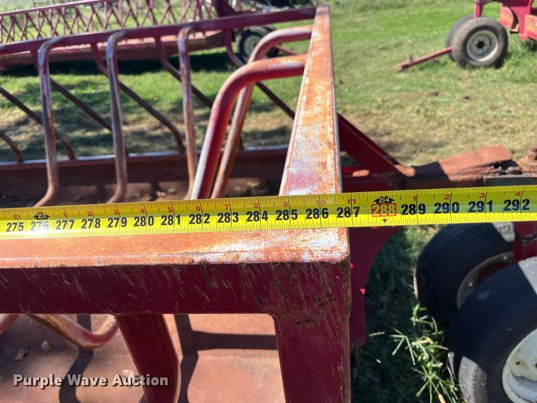 image for item FG0778 Patriot hay bale feeder wagon