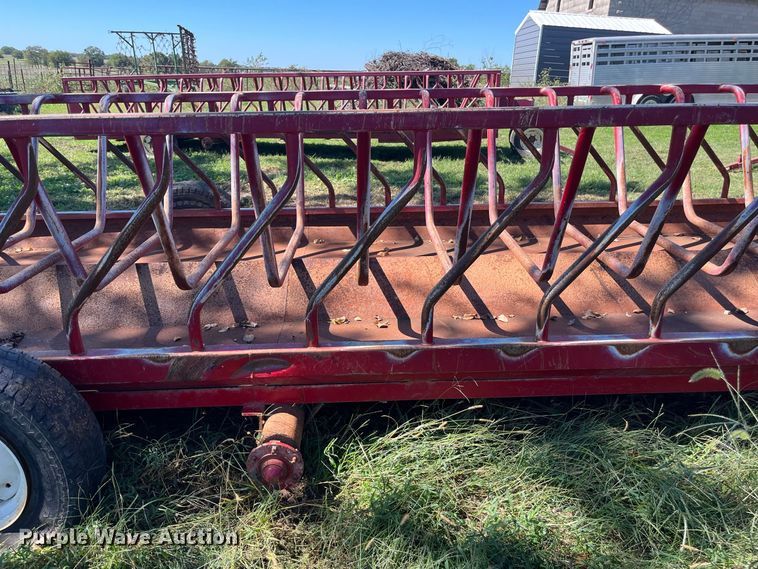 image for item FG0778 Patriot hay bale feeder wagon