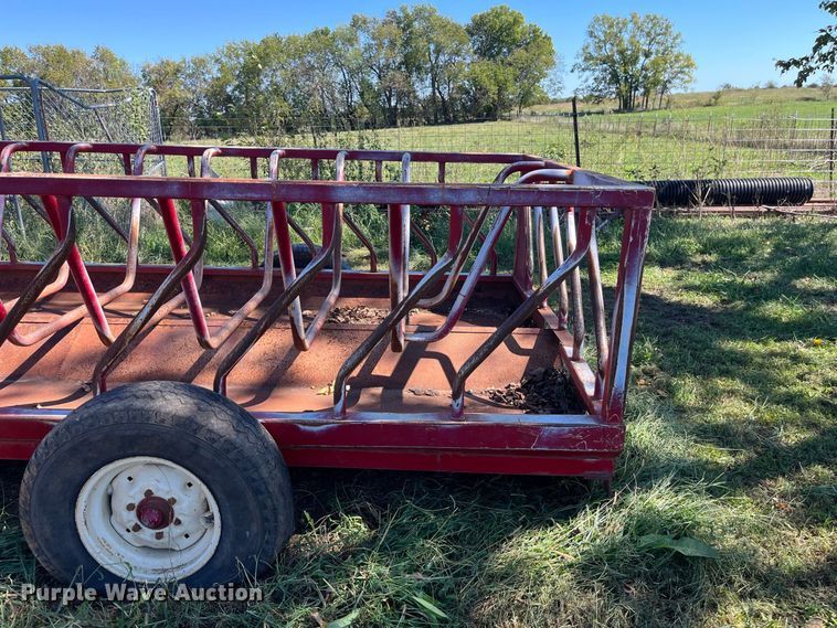 image for item FG0778 Patriot hay bale feeder wagon