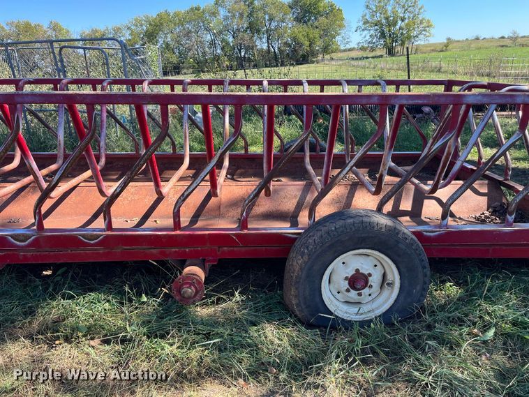 image for item FG0778 Patriot hay bale feeder wagon