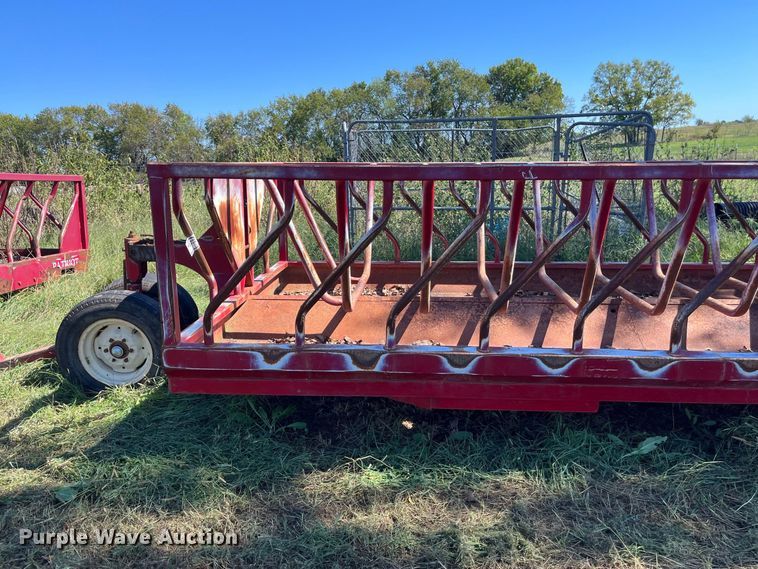 image for item FG0778 Patriot hay bale feeder wagon