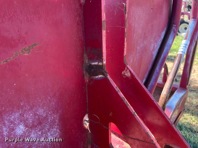 image for item FG0778 Patriot hay bale feeder wagon