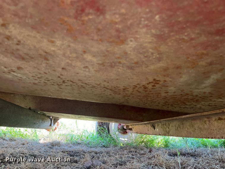 image for item FG0778 Patriot hay bale feeder wagon