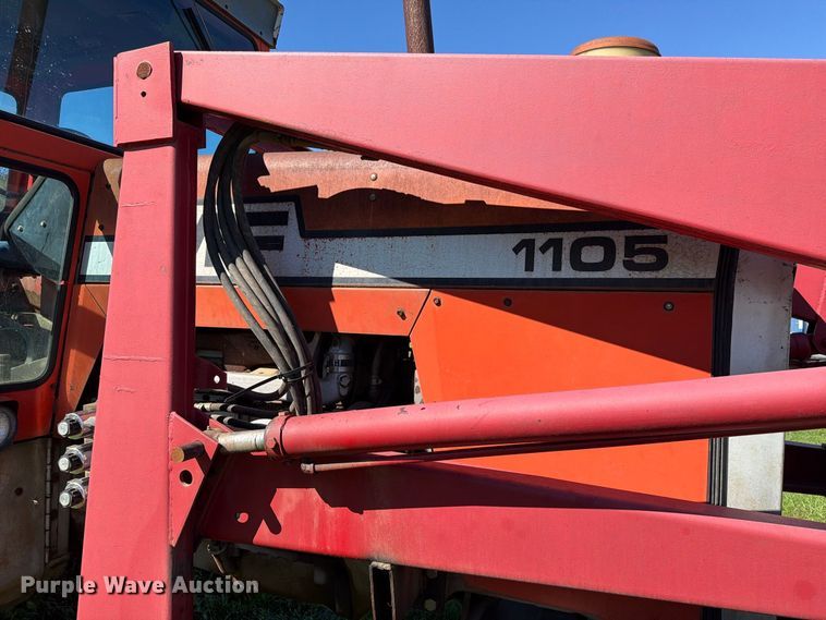 image for item FH6422 1974 Massey Ferguson 1105 tractor